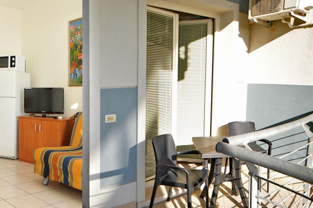 Apartamento Isola Di Pasqua Caorle Exterior foto